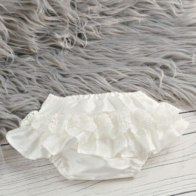 Babies frilly knickers with lace